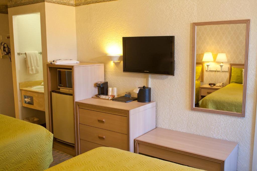 Pacific Inn サンタクルーズ 部屋 写真